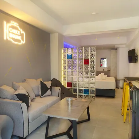 Corfu Industrial Apartman *